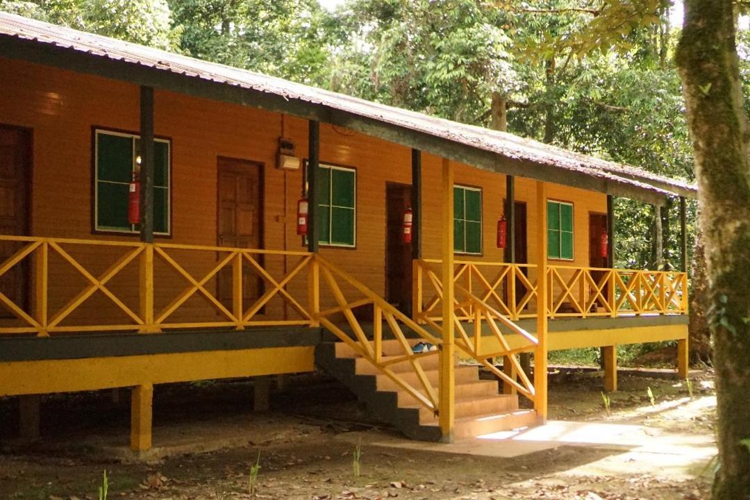 Borneo Jungle Adventure Villa Kinabatangan Exterior photo